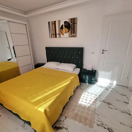 Apartment Ella New ! Năvodari