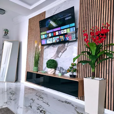 Ella New ! Năvodari